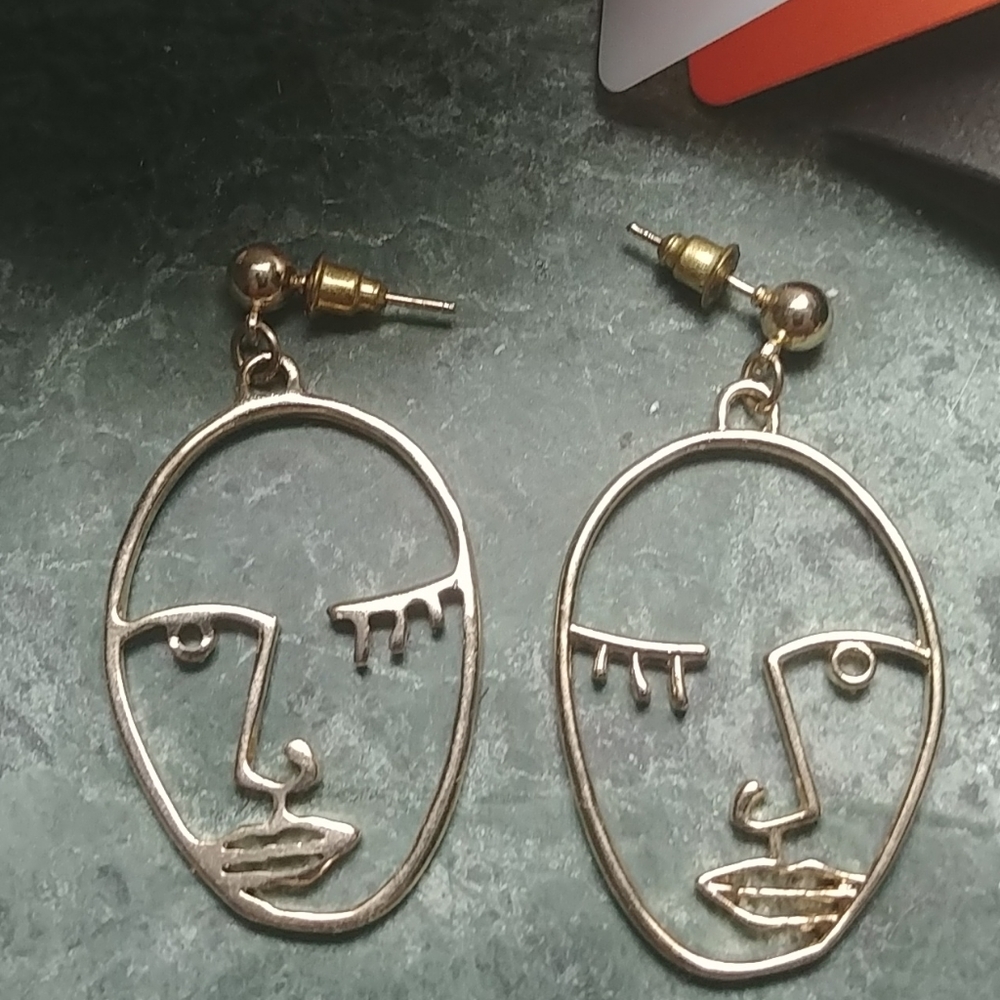 Face Earrings!